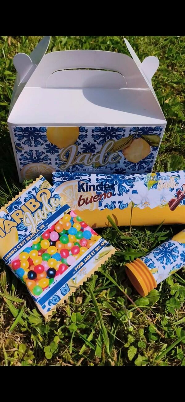 pack bapteme royal Pack Baptême Royal – lunch box personnalisée remplie de Kinder Bueno, Dragibus, Nutella et jouet à bulles